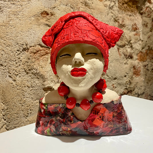 Lady in Red - Keramiek Kunst Sculptuur - middelgroot