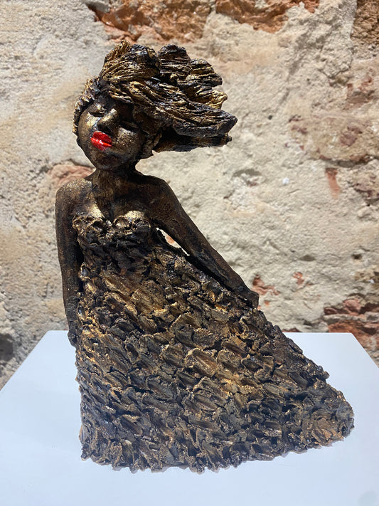Golden Goddess 3  - Keramiek Kunst Sculptuur - klein