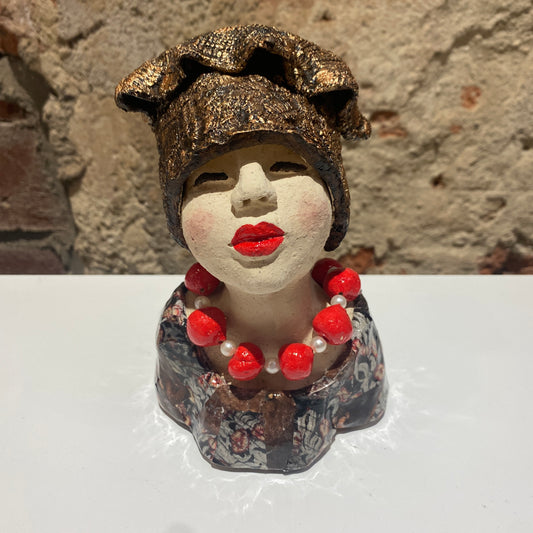 Lady in Bronze  - Keramiek Kunst Sculptuur - klein