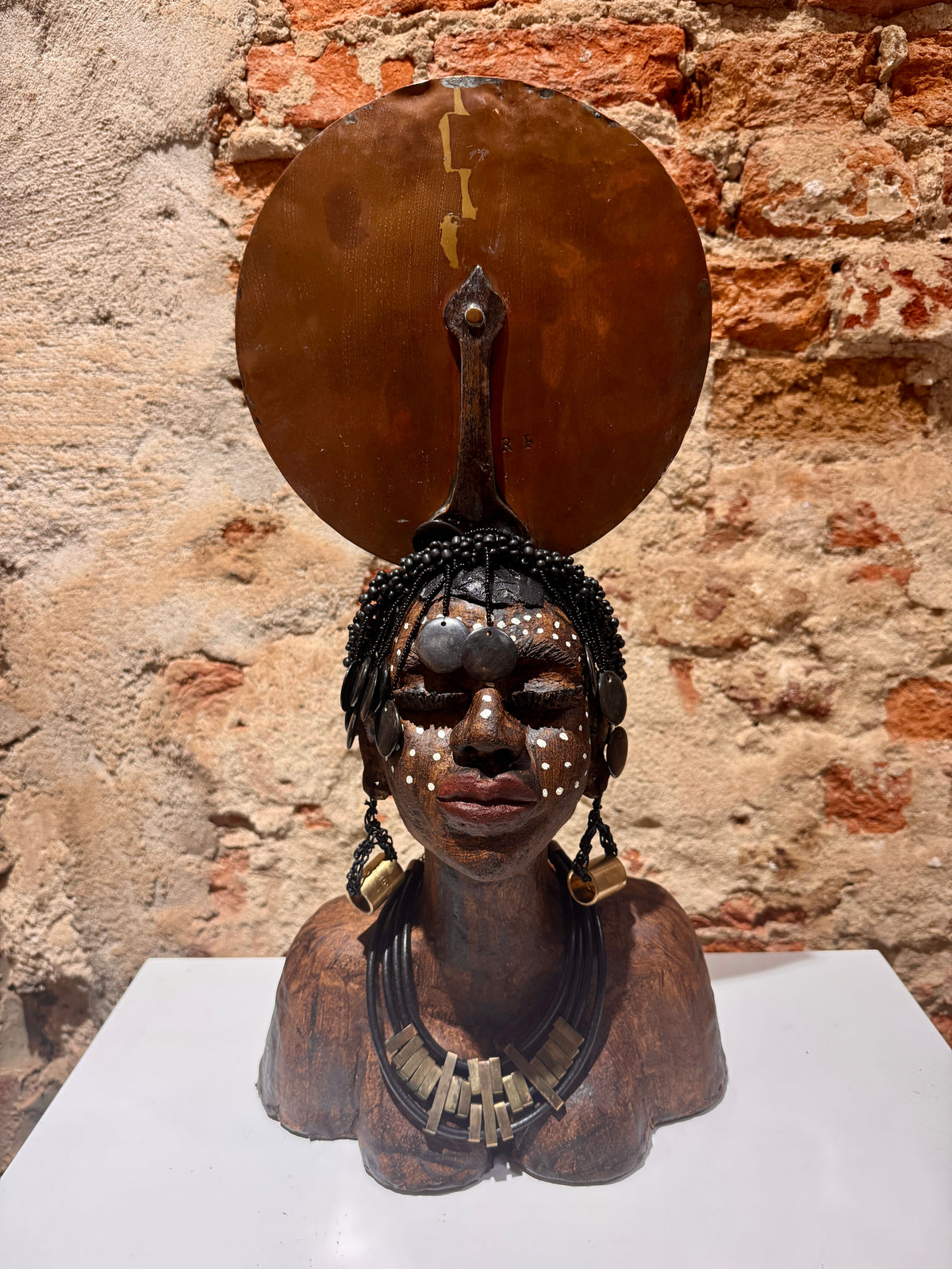 African Lady   - Keramiek Kunst Sculptuur - groot