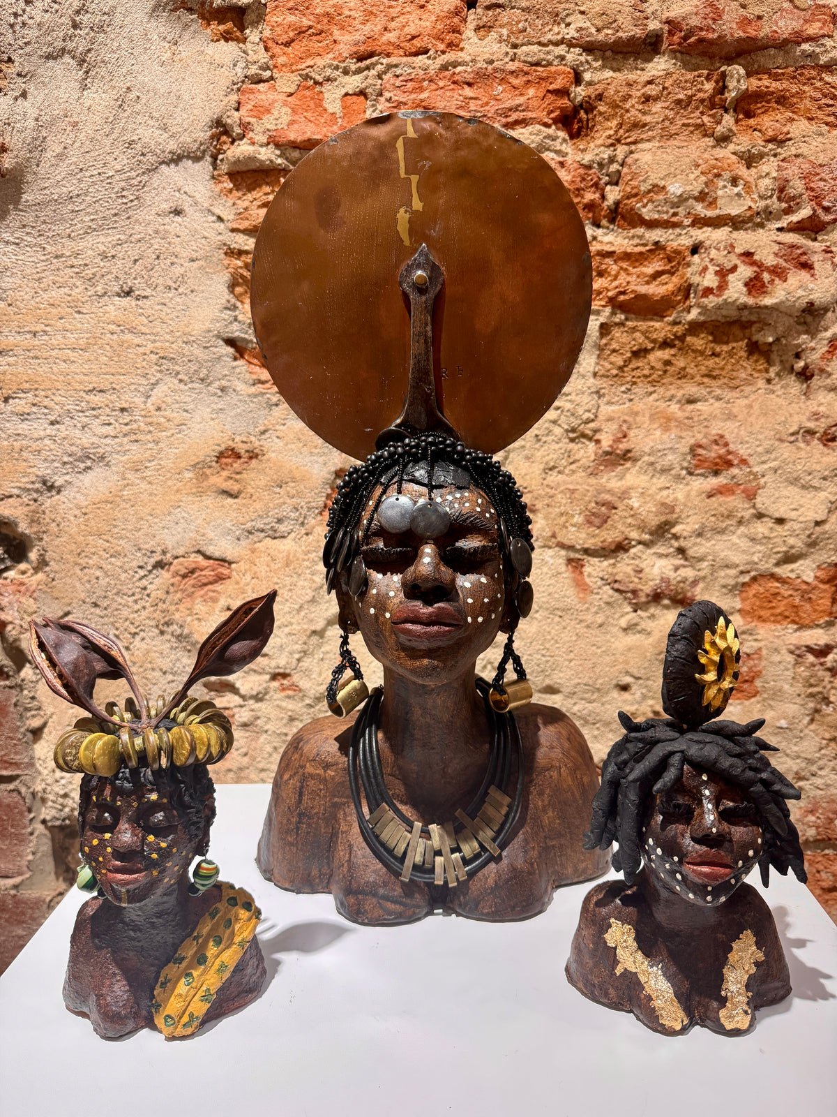 African Lady   - Keramiek Kunst Sculptuur - groot