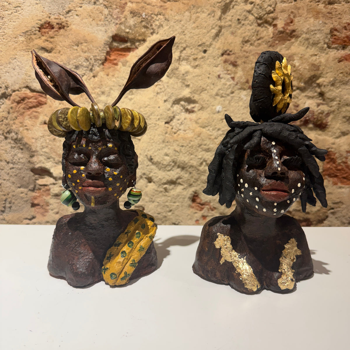 Little African Lady 1 - Keramiek Kunst Sculptuur - klein