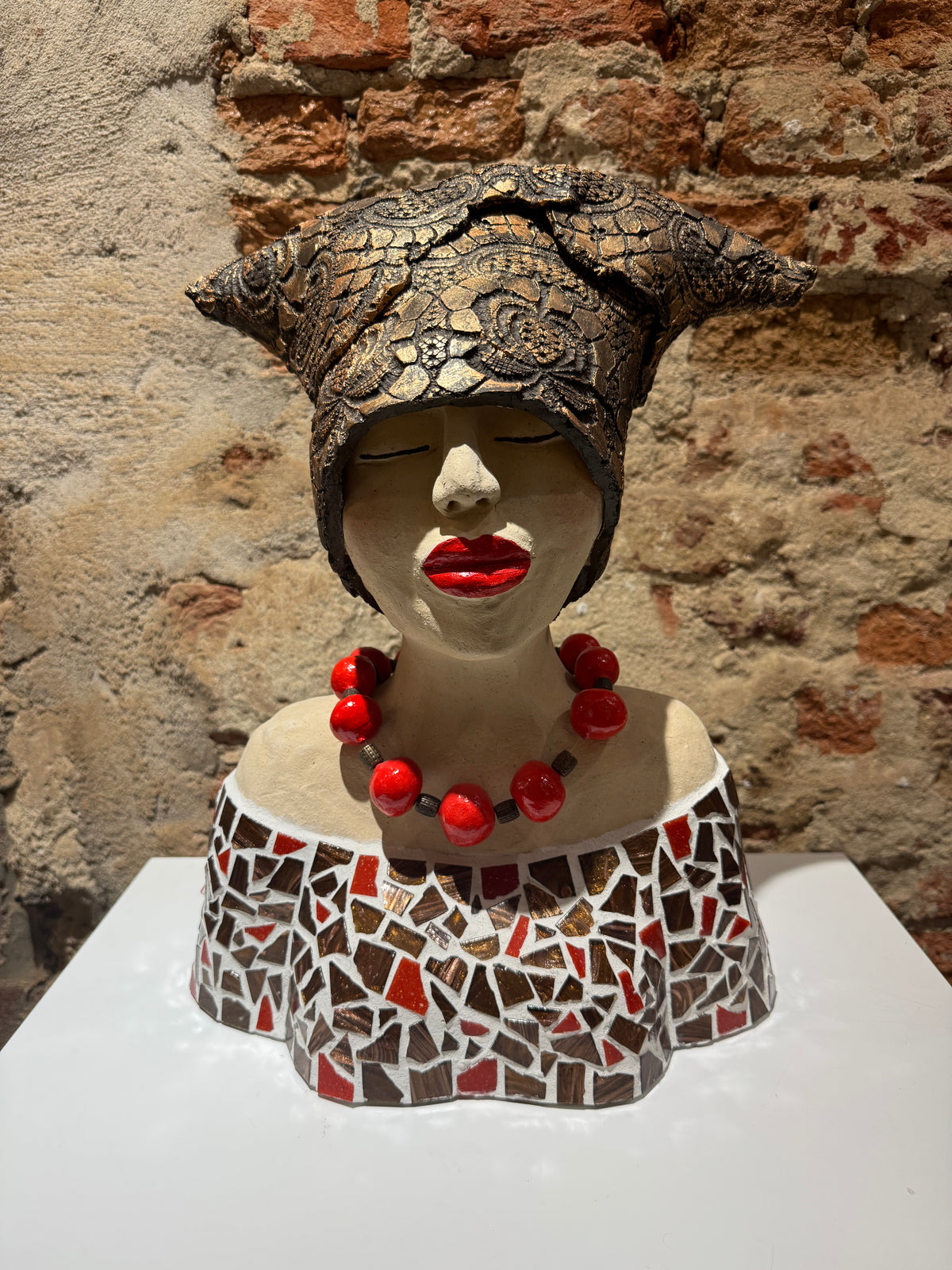Lady in Bronze - Keramiek Kunst Sculptuur - Groot