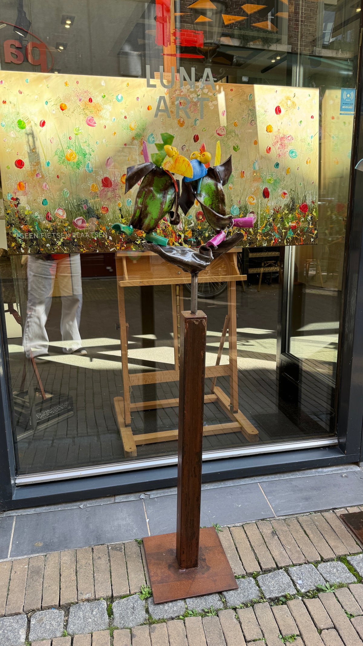 Kleurige Kauwen - Kunstsculptuur - tuinkunst